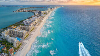 Visit the beaches! The main attraction of the city